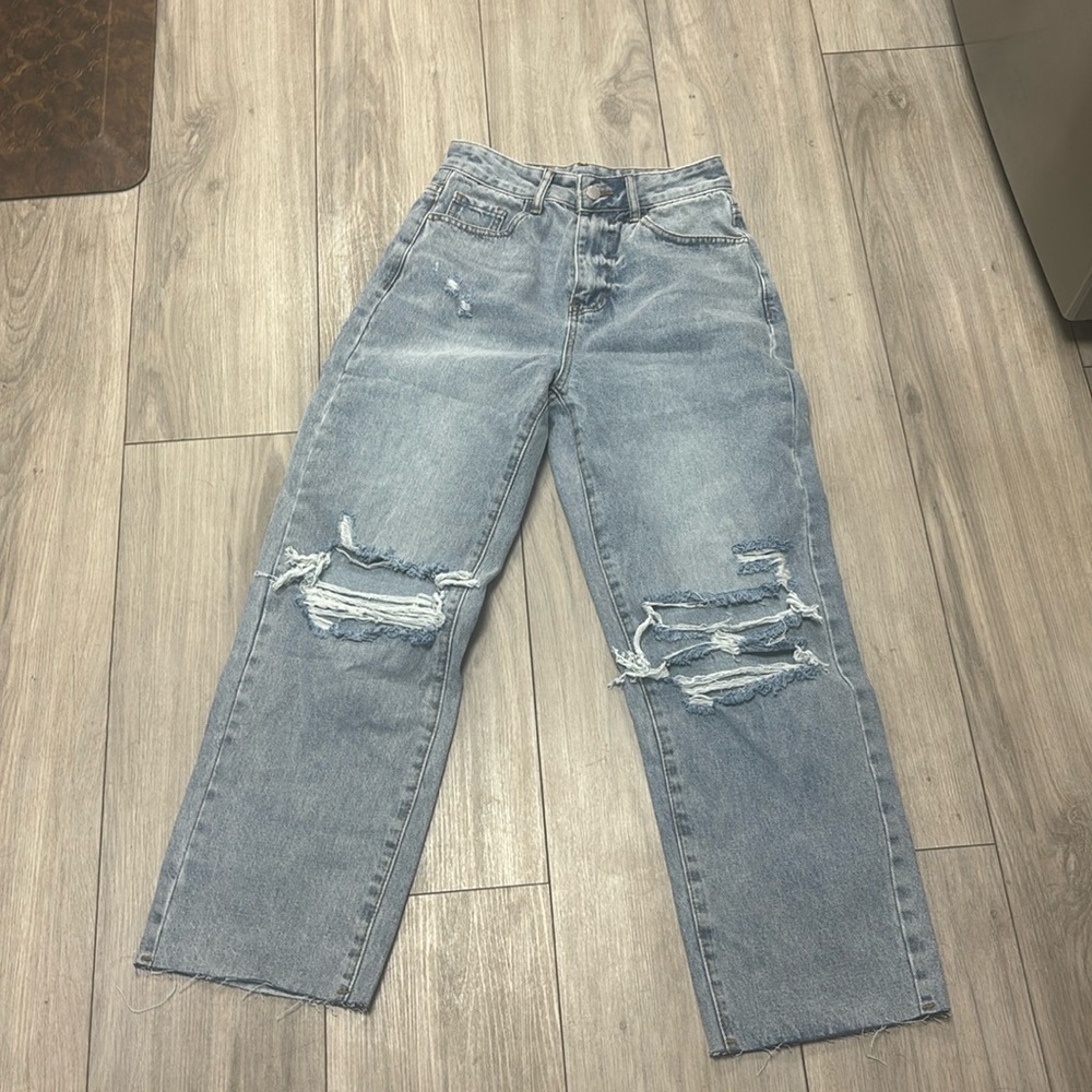 Blue jeans High Rise with wholes